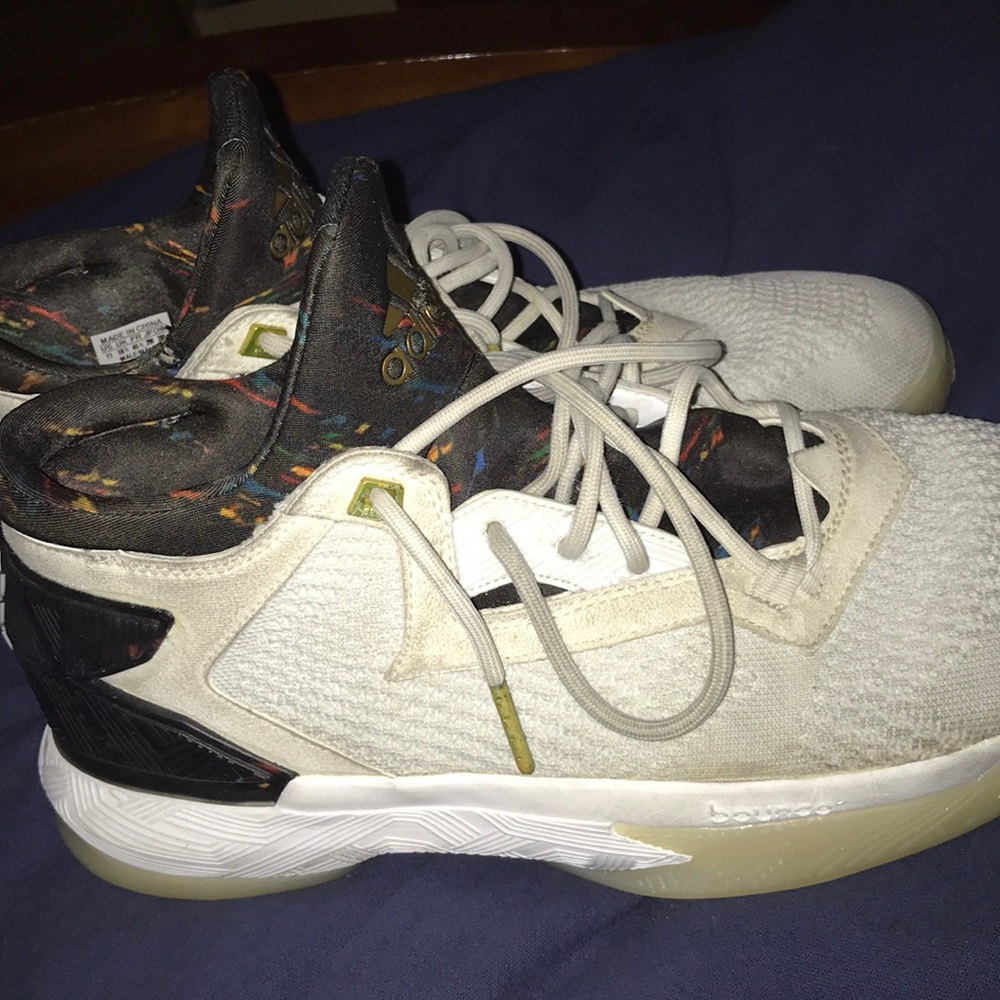 Lillard 2s